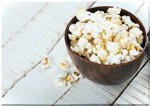 Nutritionists Wouldn't Eat Microwave Popcorn