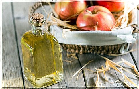 It is better not to apply apple cider vinegar to your face