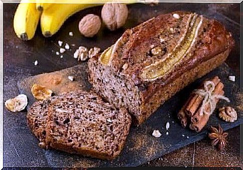 A delicious banana bread with honey and cinnamon