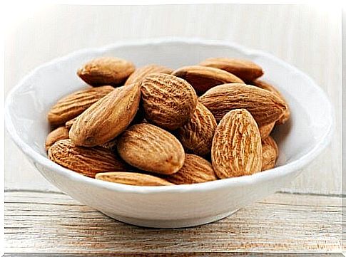 Natural facial cleansing with almonds