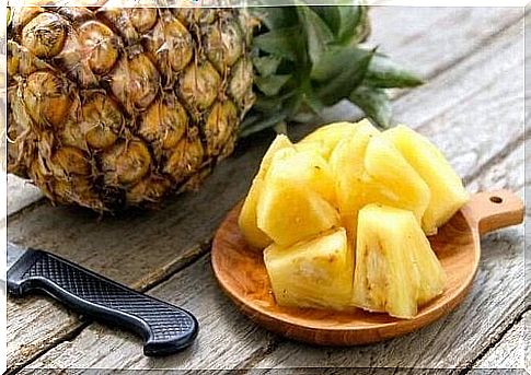 Salad with pineapple