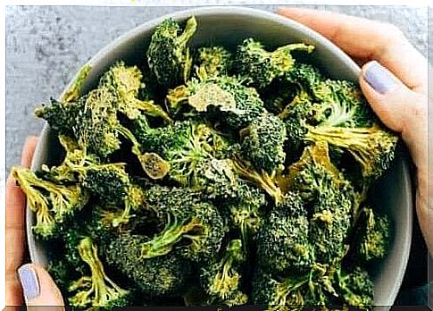 Broccoli chips