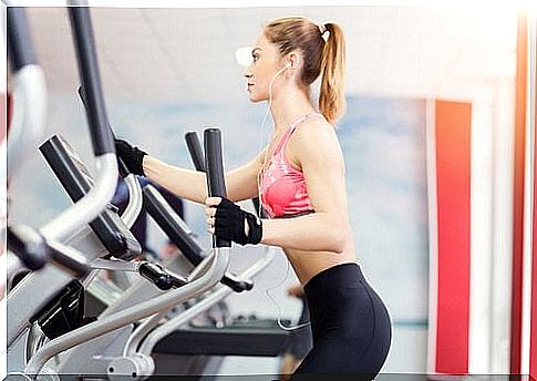 What are the best sports to lose weight: cross trainer 